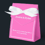 Party Treat Favoriet Box Bedankdoosjes<br><div class="desc">Deze party gunst box wordt getoond in een elegante hete roze en witte kleur. Pas dit item aan en wijzig de voorbeeldtekst in de jouwe. Tip: Voeg gewoon je geweldige lekkernijen toe en voeg wat feestelijk lint toe.</div>