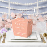 Party Treat Favoriet Box Bedankdoosjes<br><div class="desc">Deze partij gunst doos wordt getoond in een elegante perzik kleur. Pas dit item aan en wijzig de voorbeeldtekst in de jouwe. Tip: Voeg gewoon je geweldige lekkernijen toe en voeg wat feestelijk lint toe.</div>