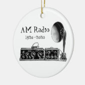 Pas  AM RadioOntvanger aan Keramisch Ornament (Links)