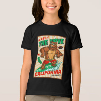 Pas California Surfing Bear Catch The Wave aan  Tri-Blend Shirt