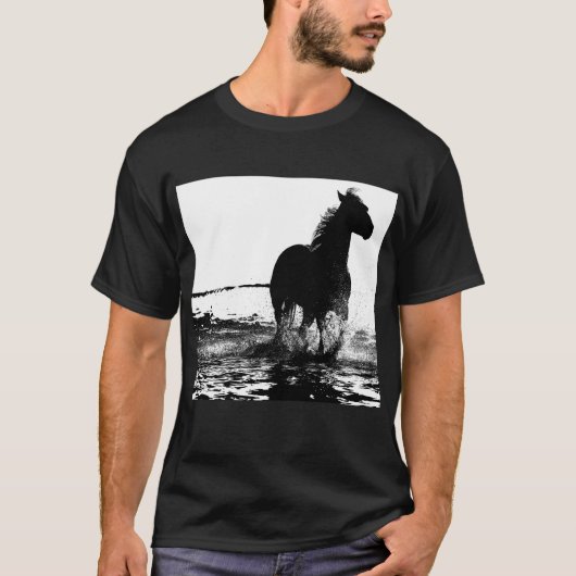 Pas de lopende Pop van Horse aan de Sjabloon van d T-shirt (Voorkant)