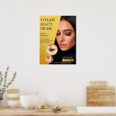Pas de studio voor wimperextensions aan voordeur a poster (Keuken)