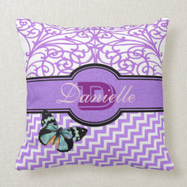 Pas deze fancy paars en vlinder aan kussen