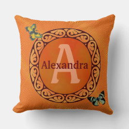 Pas dit sinaasappel en vlinder aan kussen