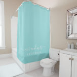 Pas getrouwd de heer Pastel Blue Monogram Douchegordijn<br><div class="desc">Chic seashell blauw monogram douchegordijn met de tekst Mr en Mrs. in witte elegante scrip. U kunt dit stijlvolle ontwerp aanpassen met uw gehuwde naam. Perfect luxe cadeau voor het pas gehuwde koppel. Exclusief voor u ontworpen door Happy Dolphin Studio.</div>