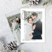 Pas getrouwd Eerste Kerstmis Hand Lettered 2 Foto Feestdagenkaart