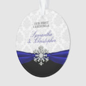 Pas getrouwd Eerste Kerstmis - Royal Blue Ribbon Ornament (voorkant)