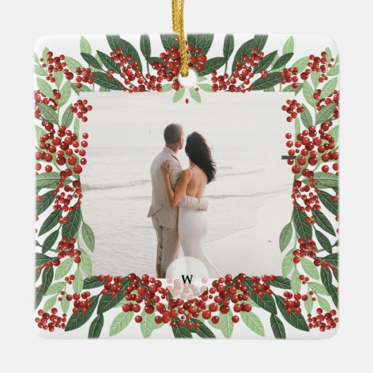 Pas getrouwd Getrouwd Foto Monogram Kerst Lijst Keramisch Ornament (Voorkant)