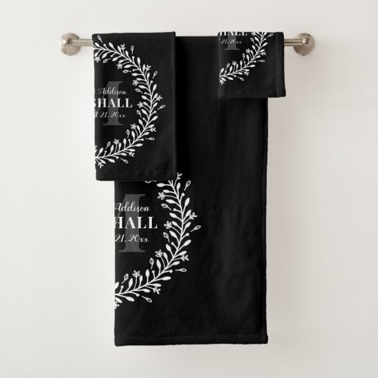 Pas getrouwd Keepomwille Couple Wreatmonogram Name Bad Handdoek (Insitu)