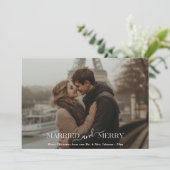 Pas getrouwd Kerst Getrouwd & Vrolijk Foto Feestdagenkaart (Staand voorkant)