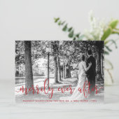 Pas getrouwd Kerstmis Fotokaart w/ Dank u Backer Feestdagenkaart (Staand voorkant)