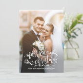 Pas getrouwd met kerstfeestdag feestdagenkaart (Staand voorkant)