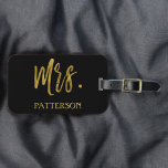 Pas getrouwd Mrs. Achternaam Bagage Bag Label Bagagelabel<br><div class="desc">Pas getrouwd Mevrouw Achternaam Goudfolie Modern Bagagetas Label. Dit tasje label is ideaal voor de huwelijksreis na de bruiloft. De Mrs achternaam heeft een Mr. Achternaam Silver Foil Bag Label.</div>