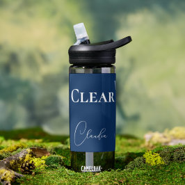 Pas helder koel water aan en prachtig blauw waterfles