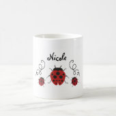 Pas het Moderne Rode Ladybug aan Koffiemok (Center)