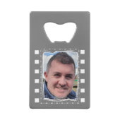 Pas met 2 foto's grijs en wit aan creditkaart flessenopener (Achterkant)