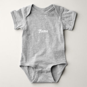 Pas naam aan, tekst witte letters grijs romper