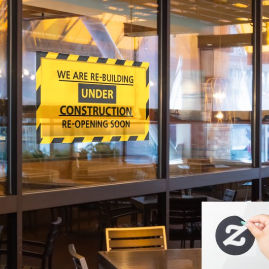 Pas ons aan herbouwen onder aanbouw raamsticker (Restaurant Raam)