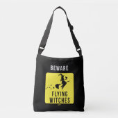 PAS OP VLIEGENDE HEKSEN grappig halloween Crossbody Tas (Voorkant)