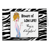 "Pas op voor laag leven! Ze zijn overal!" (Voorkant Horizontaal)