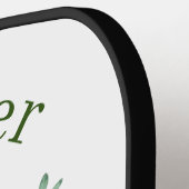 Pas Witte Rijen en Groene Eucalyptusbladeren aan Pickleball Paddle (Links Detail)