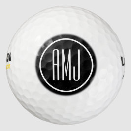 Pas zwart-wit monogram aan golfballen