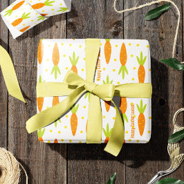 Pasen Bunny Carrot Pattern Greeting and Kind Name Cadeaupapier