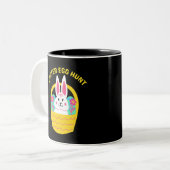 Pasen Egg Hunt Tweekleurige Koffiemok (Voorkant links)