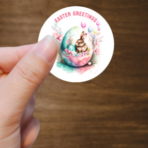 Pasen Groeten Bunny Inside Egg Custom Ronde Sticker