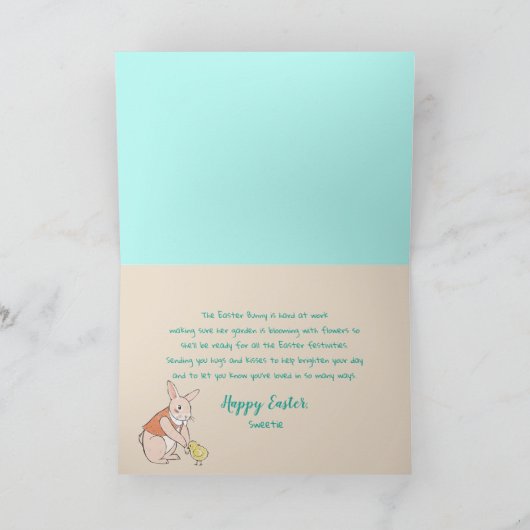 Pasen, kleindochter, konijnentuinieren, hek kaart (Binnen)