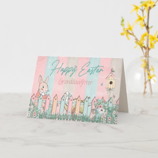 Pasen, kleindochter, konijnentuinieren, hek kaart (Gele Bloem)