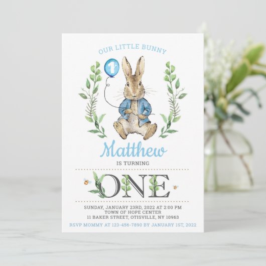 Pasen Peter Rabbit Bunny Boy Birthday Uitnodiging (Staand voorkant)