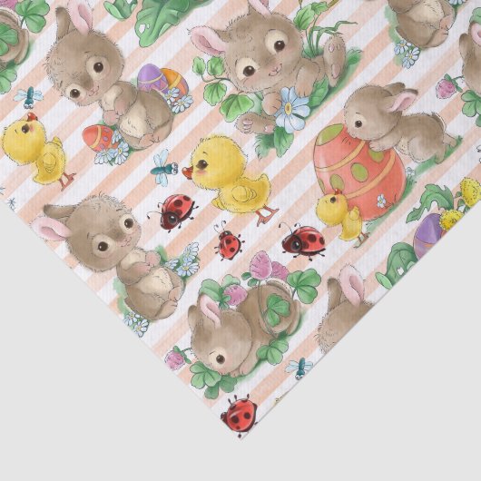 Pasgebaren en kippen tissuepapier (Detail)