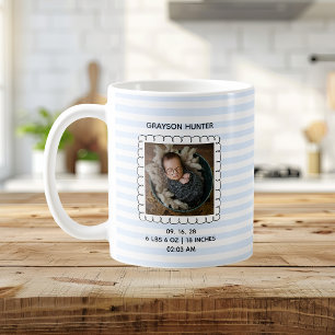 Pasgeboren Baby Foto Jongen Blauwe Strepen Koffiemok