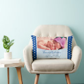 Pasgeboren baby jongen met geboorte en foto's kussen (Stoel)