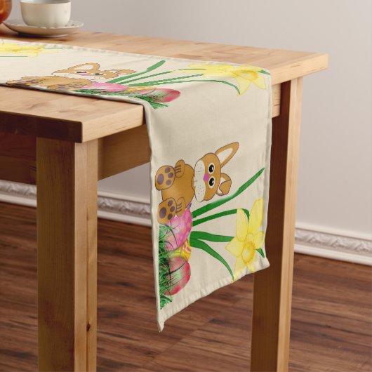 Pasgebundelaar en Daffodils Holiday Table Runner Korte Tafelloper (Voorbeeld)