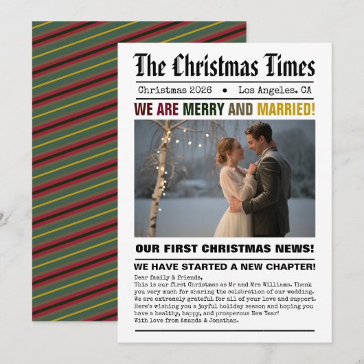 Pasgetrouwd Onze Eerste Kerst Krant Stijl Foto Feestdagenkaart (Voorkant / Achterkant)