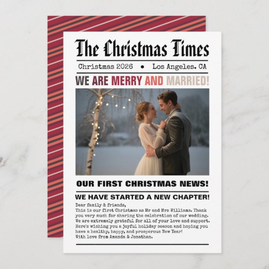 Pasgetrouwd Onze Eerste Kerstmis Krant Stijl Foto Feestdagenkaart (Voorkant / Achterkant)