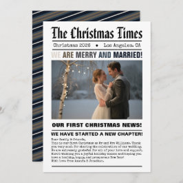 Pasgetrouwd Onze Eerste Kerstmis Krantstijl Foto Feestdagenkaart