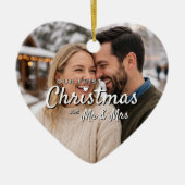 Pasgetrouwden Eerste Kerstmis Hartvormige Aandenke Keramisch Ornament (Voorkant)