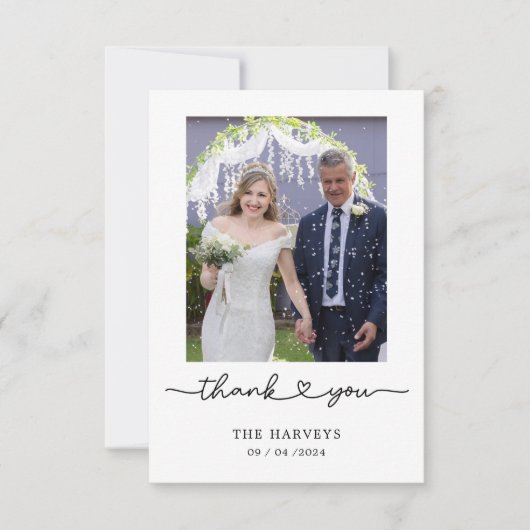 Pasgetrouwden Minimalistische Eenvoudige Typografi Bedankkaart (Voorkant)