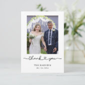 Pasgetrouwden Minimalistische Eenvoudige Typografi Bedankkaart (Staand voorkant)