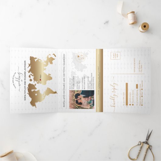 Paspoort Bestemming Bruiloft Wereldkaart Gouden Ma Drieluik Wenskaart (Binnen)