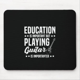 Paspoortcadeau   Het afspelen van gitaar is belang Muismat