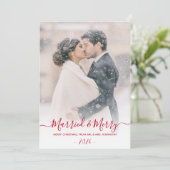 Passen getrouwd Foto Getrouwd en vrolijk kerstscri Feestdagenkaart (Staand voorkant)