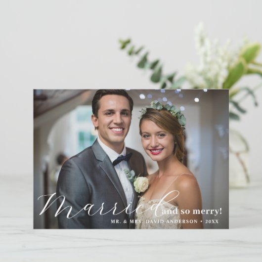 Passen getrouwd getrouwd & zo vrolijk eerste kerst feestdagenkaart (Staand voorkant)