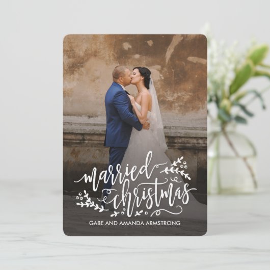 Passen getrouwd met kerstfeestdagen feestdagenkaart (Staand voorkant)