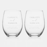 Passen getrouwd Wedding Drinkware Set Wijnglas Zonder Voet<br><div class="desc">Een eenvoudige elegante trouwbril voor de pasgetrouwden. Voeg je namen,  trouwdatum en algemene locatie toe.</div>