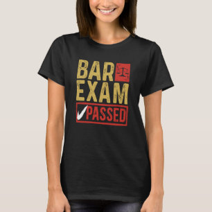 Passend Bar Exam Law School Afstuderen New Attorne T-shirt