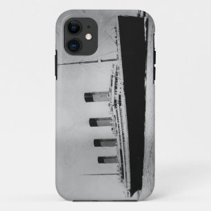 Passenger Liner Steamship RMS Titanic Case-Mate iPhone Case